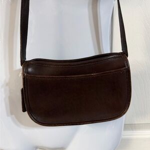 Vintage Coach Wendie Zip crossbody bag (Style #9031)